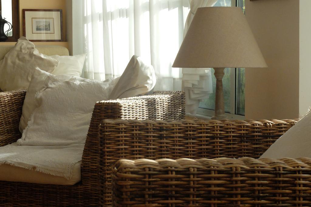 Rex Hotel - Bebeka'S Захаро Экстерьер фото